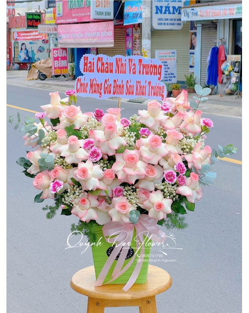 Giỏ hoa khai trương quận Bình Thạnh