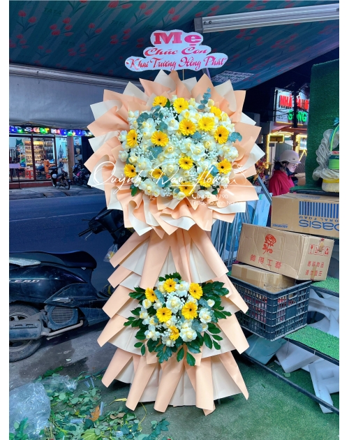 Kệ khai trương vàng 