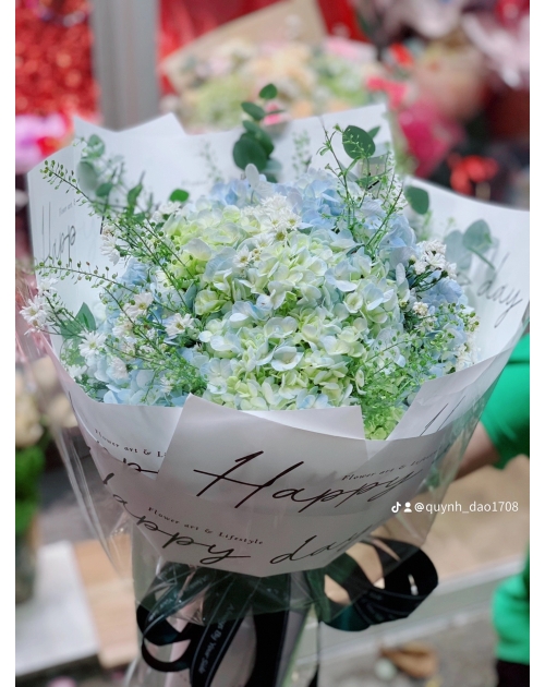 Bó hoa Cẩm Tú cầu màu xanh dương 