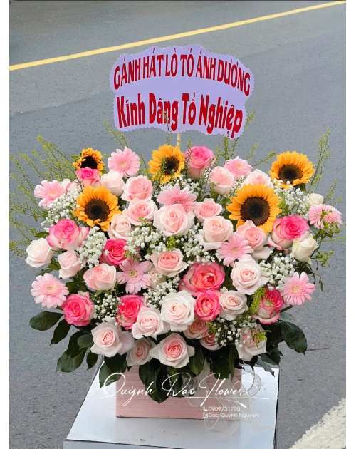Giỏ hoa tone Hồng dâng tổ nghiệp 