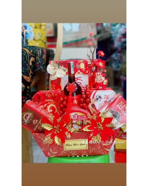 Giỏ quà Tết chúc mừng năm mới 
