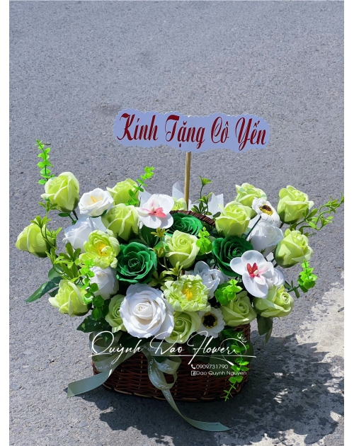 Giỏ hoa sáp xanh lá 🍃 thủ Đức 