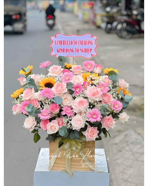 Giỏ hoa dâng tổ nghiệp 