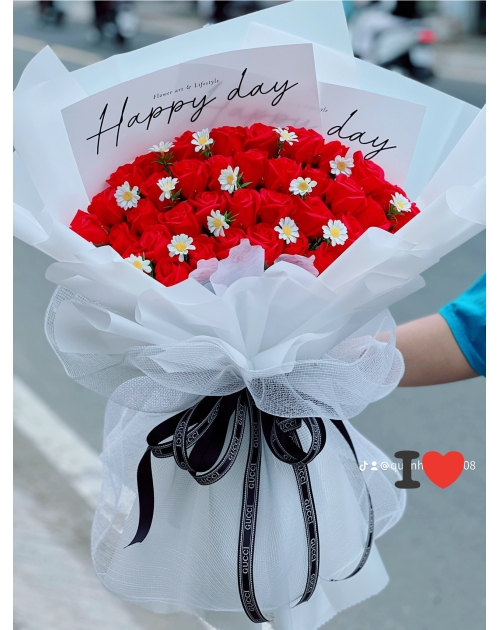 Bó hoa sáp đỏ 36 bông, shop hoa gần bình dương, bình chiểu, Thủ Đức 