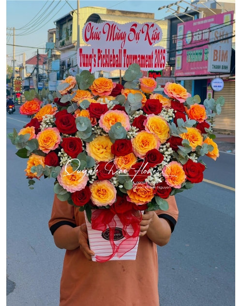 Giỏ hoa rực rỡ 