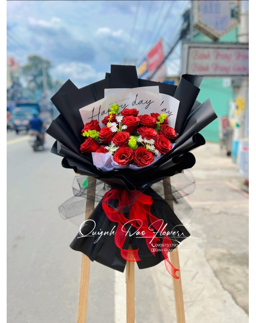 Bó hoa kim tuyến bó giấy đen