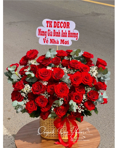Giỏ hoa về nhà mới