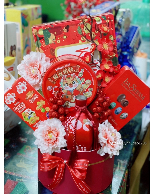 Giỏ quà Tết màu đỏ an khang thịnh vượng 