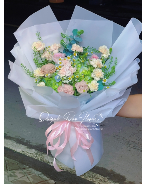 Bó hoa Cẩm Tú cầu mix hoa Cẩm chướng 