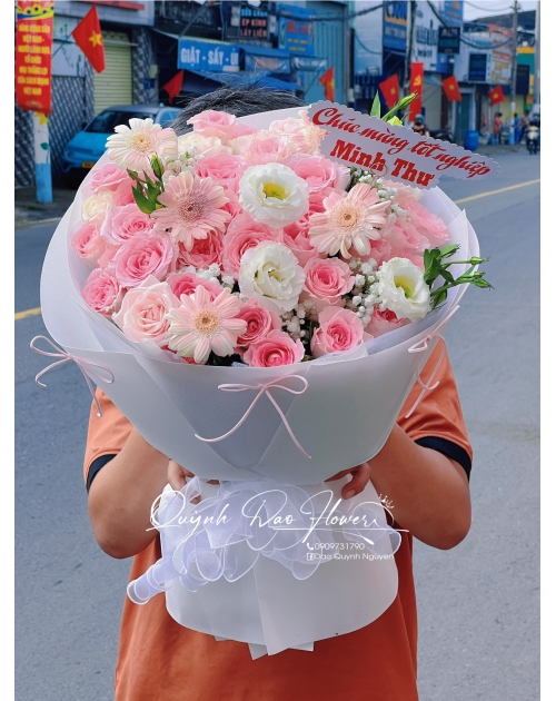 Hoa mix tone hồng kèm nơ