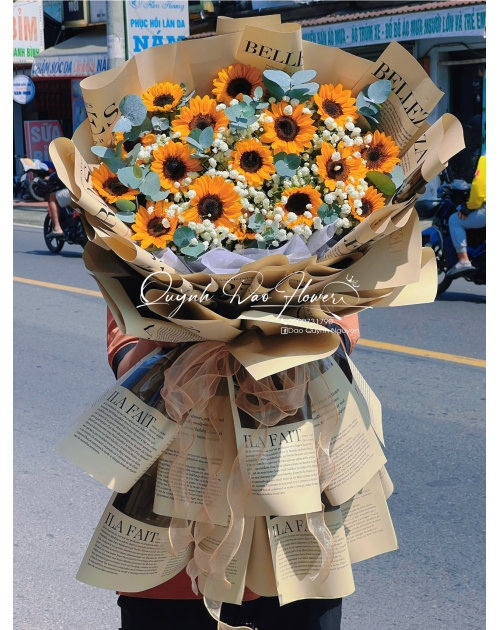 Bó hoa tốt nghiệp khổng lồ