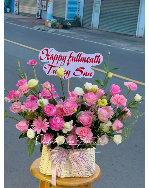 Giỏ hoa hồng sen thủ Đức 