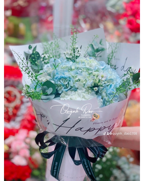 Bó hoa Cẩm Tú cầu màu xanh dương 