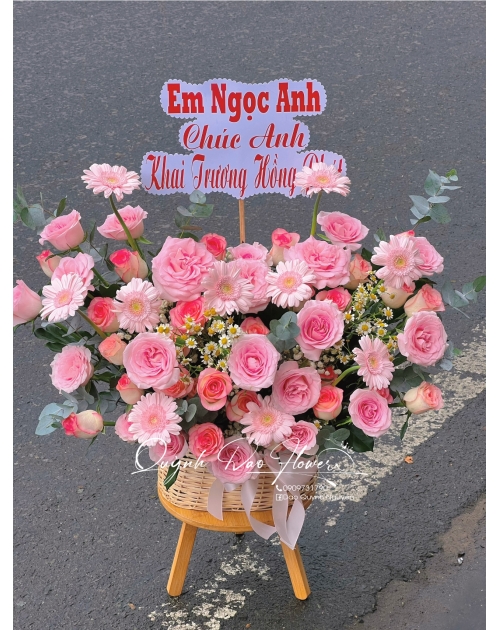 Giỏ hoa tone hồng rẻ đẹp quận 12