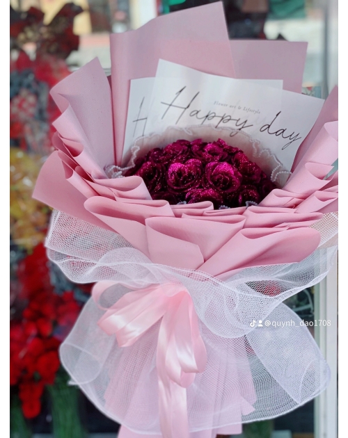 Bó hoa màu tím tặng mẹ