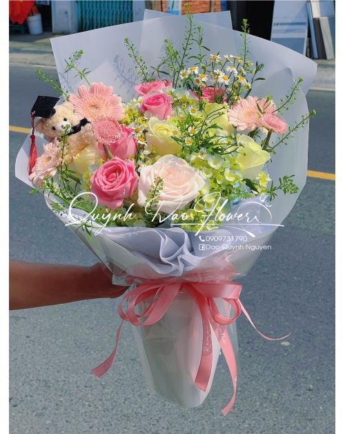 Bó hoa mix nhiều loại hoa