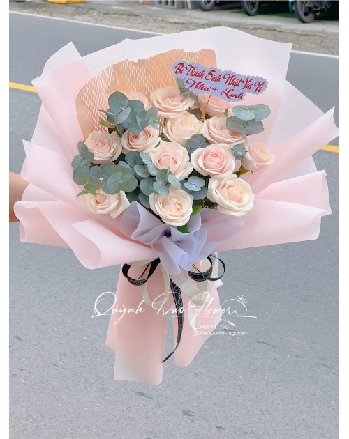 Bó hoa Hồng kem dâu thủ Đức 