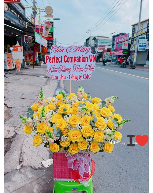 Giỏ hoa Hồng vàng tặng khai trương 
