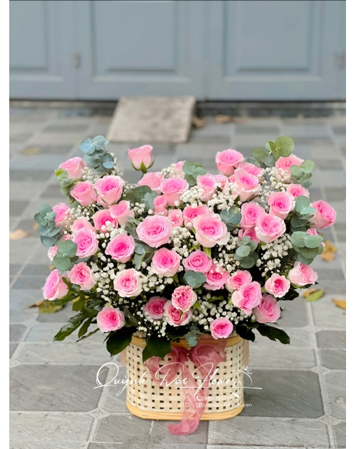 Giỏ hoa hồng to đẹp tone paster