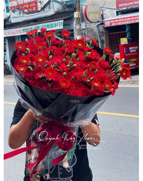 Bó hoa hồng đỏ kiểu Hàn tại quận 1