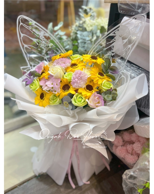 Bó hoa cánh bướm 