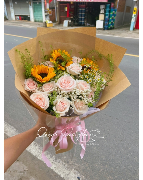 Hoa tốt nghiệp đại học thủ Đức 