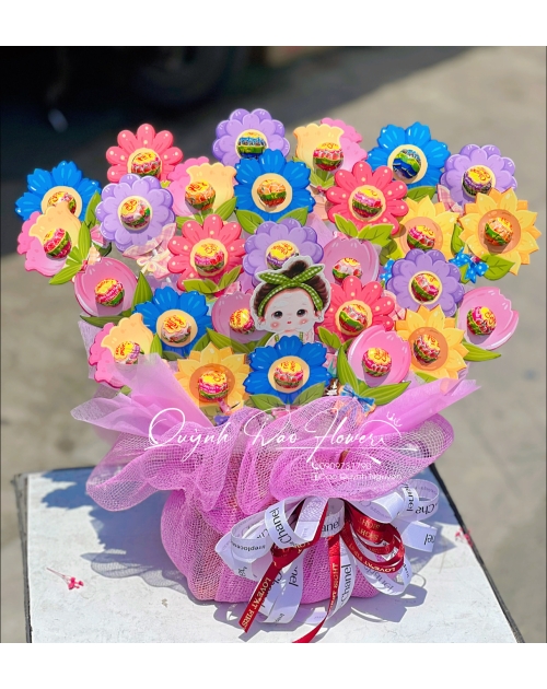 Giỏ hoa kẹo mút 