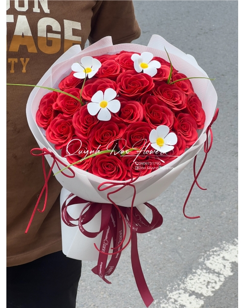 Bó hoa sáp đỏ Ecuador cao cấp 