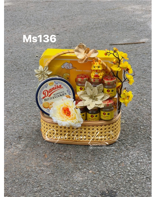 Giỏ quà Tết cao cấp, bánh ngon  tại Sài Gòn, bình dương 