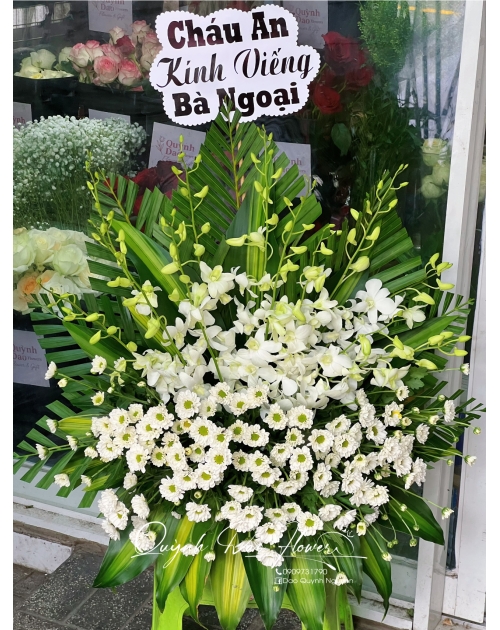 Giỏ hoa viếng 500k