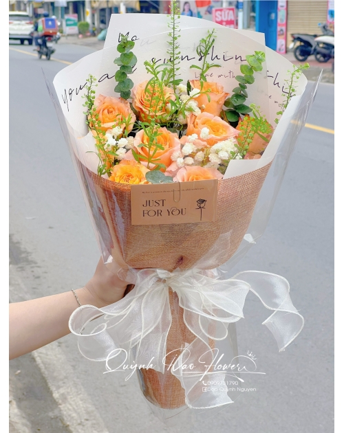 Bó hoa tone cam đẹp 