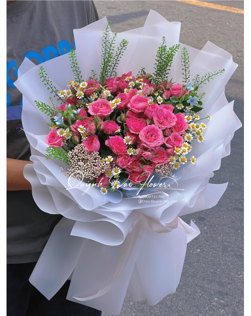 Bó hoa Sophia nhỏ xinh