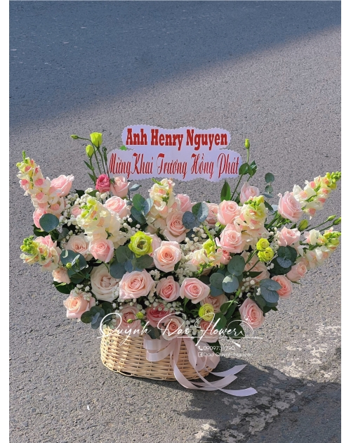 Giỏ hoa sói hồng