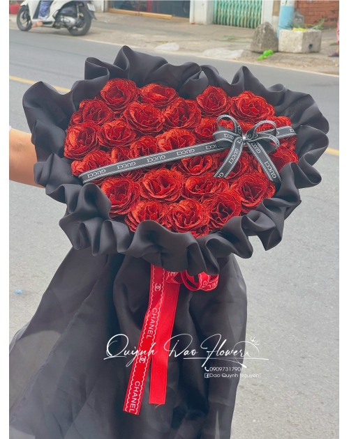 Bó hoa trái tim nhỏ tặng 8/3