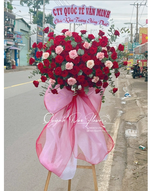 Kệ khai trương dĩ an