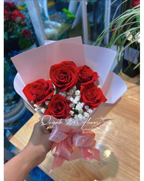 Bó hoa đỏ 5 bông