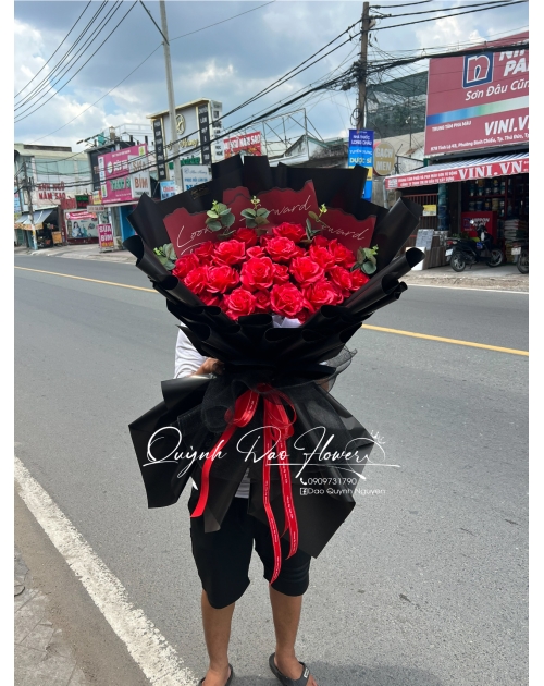 Bó hoa sáp cao cấp đỏ đen 