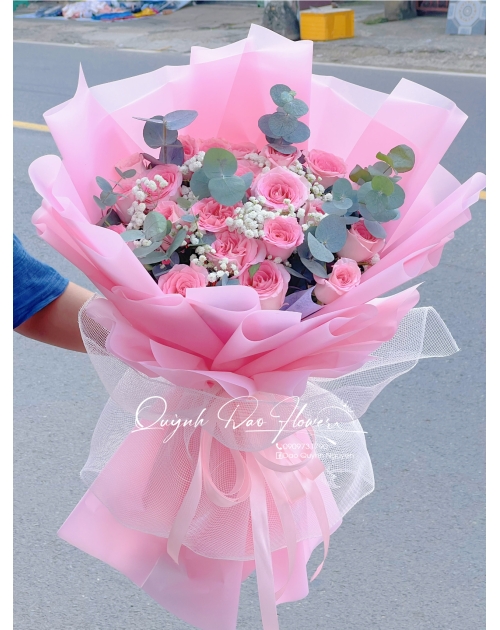 Bó hoa hồng lạc thần tại Dĩ An