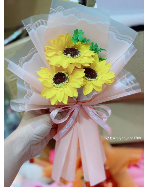 Bó hoa hướng dương sáp 3 bông tặng cô