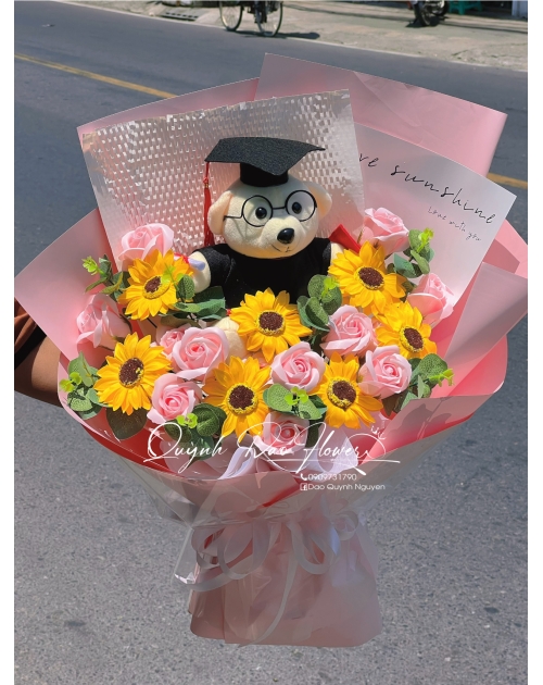 Hoa sáp tốt nghiệp đại học