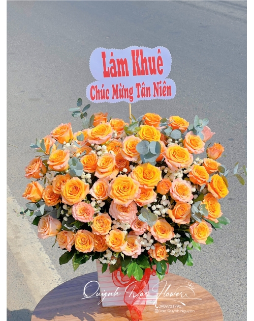 Giỏ hoa tone cam to đẹp 