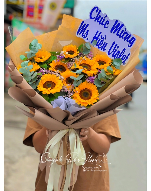 Bó hoa hướng dương tặng sếp 