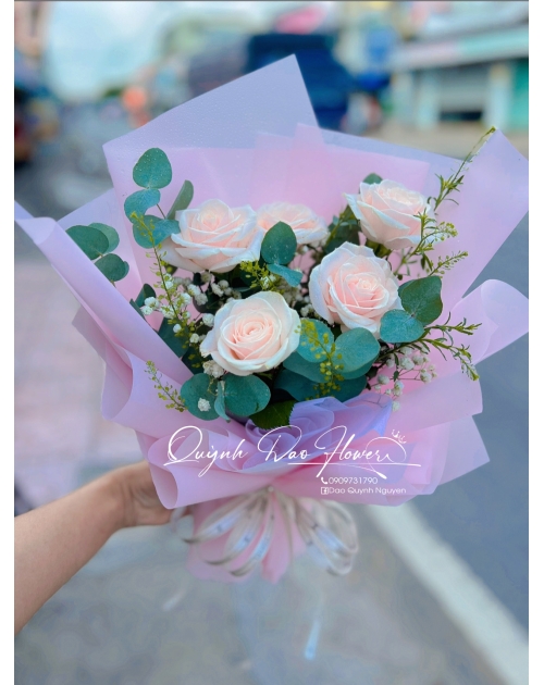 Bó hoa hồng kem 5 bông