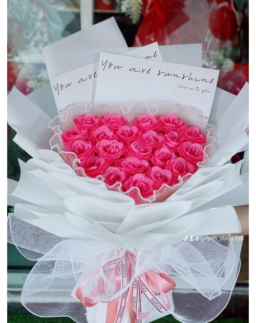 Bó hoa trái tim màu Hồng siêu cute