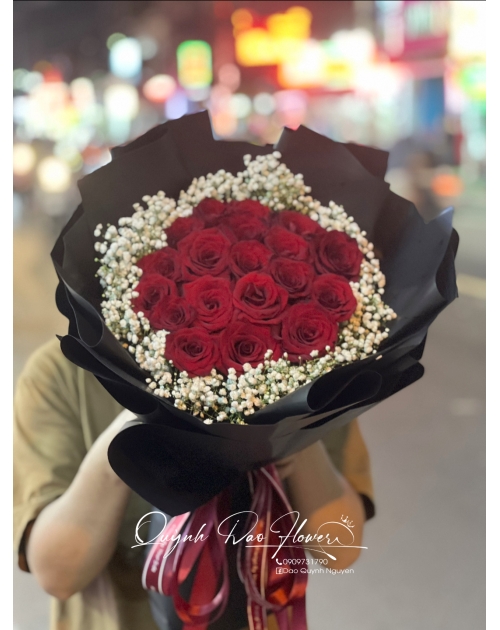 Bó hoa hồng đỏ 20 bông mix baby