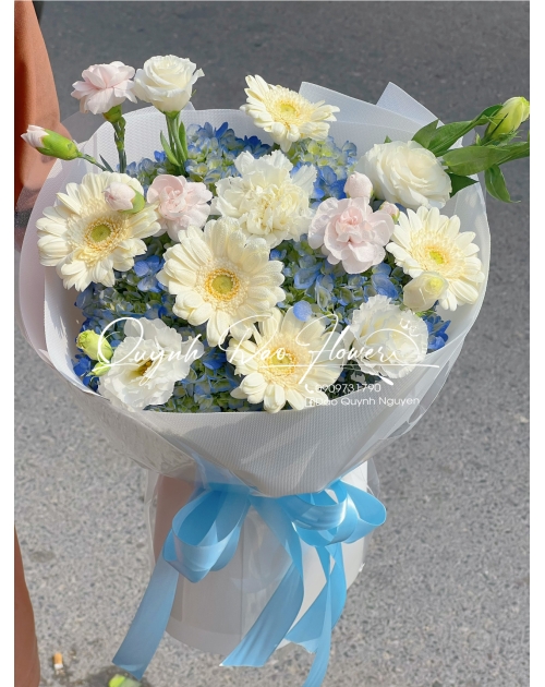 Bó hoa Cẩm Tú cầu xanh dương  thủ Đức 