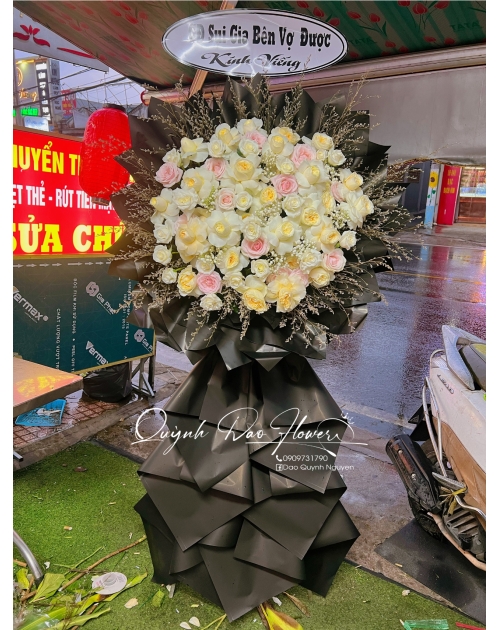 Kệ viếng màu đen giá rẻ