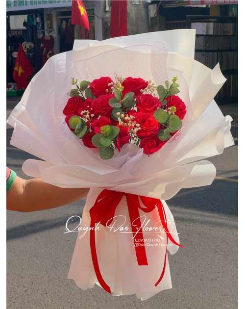 Bó hoa sáp cao cấp màu đỏ 20 bông