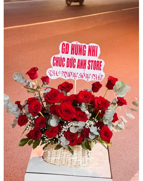 Giỏ hoa nhỏ để bàn màu đỏ