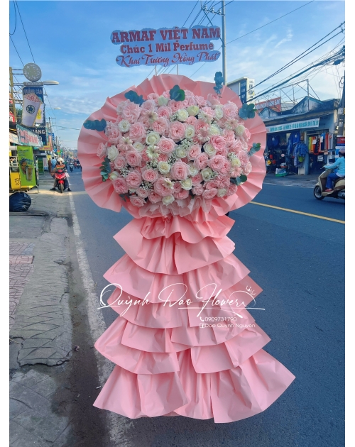 Kệ khai trương hồng paster
